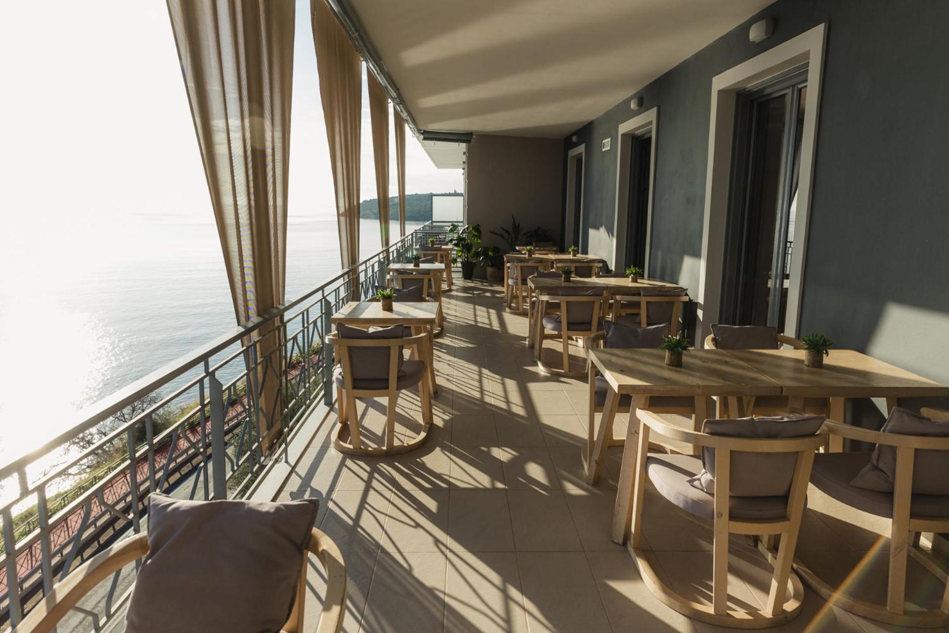 Infinity Hotel Gytheio Экстерьер фото